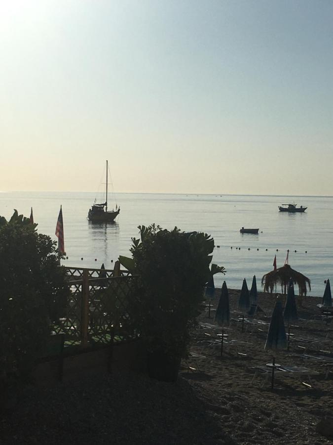 Essenze Di Sicilia Apartment - Letojanni Taormina Екстериор снимка