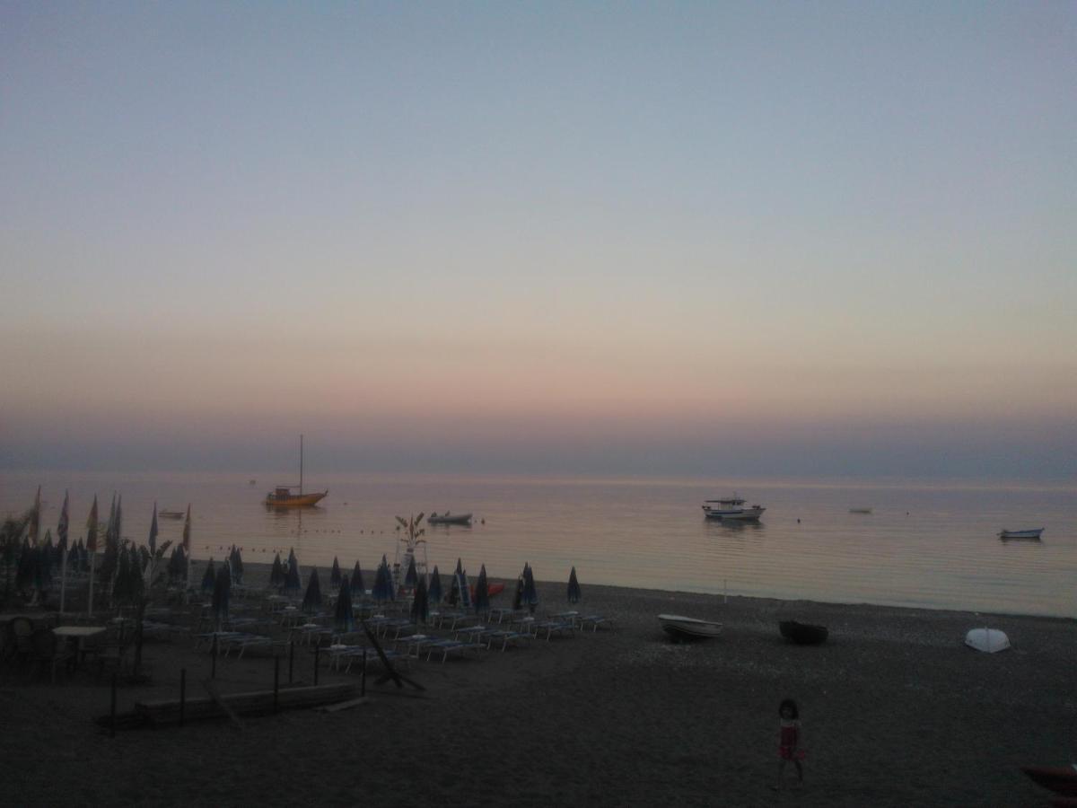 Essenze Di Sicilia Apartment - Letojanni Taormina Екстериор снимка